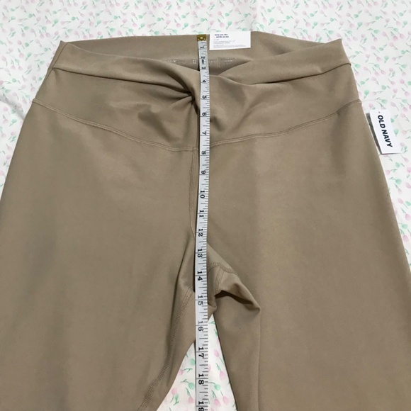 NWT Old Navy Extra High-Waisted PowerSoft Twist-Front Leggings XL Savanna Grass - Picture 4 of 16